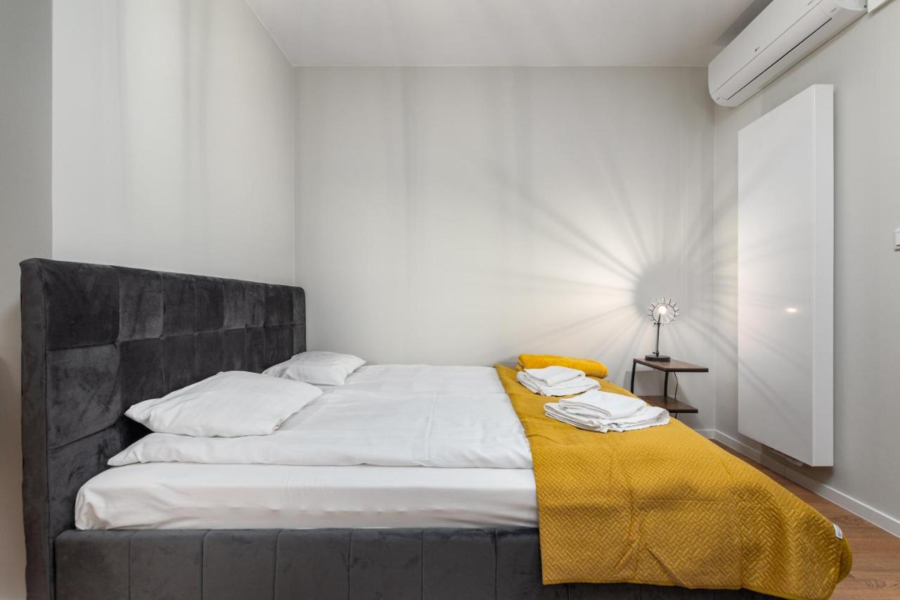 Wiktoryn 6 By Homeprime Warsaw Exterior photo